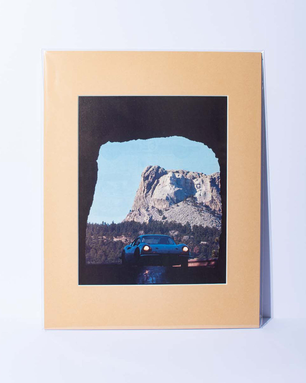 Ferrari Dino 246GT at Mount Rushmore - original vintage magazine image