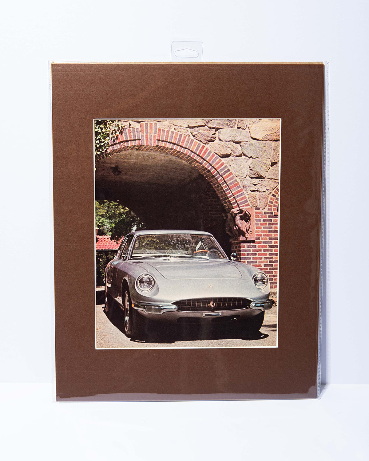 Ferrari 365 GT 2+2 original vintage mated magazine image